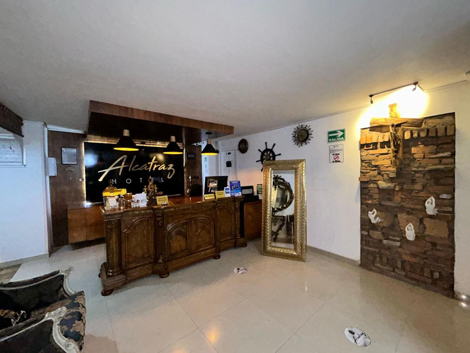 Hotel Alcatraz Yarumal Extérieur photo